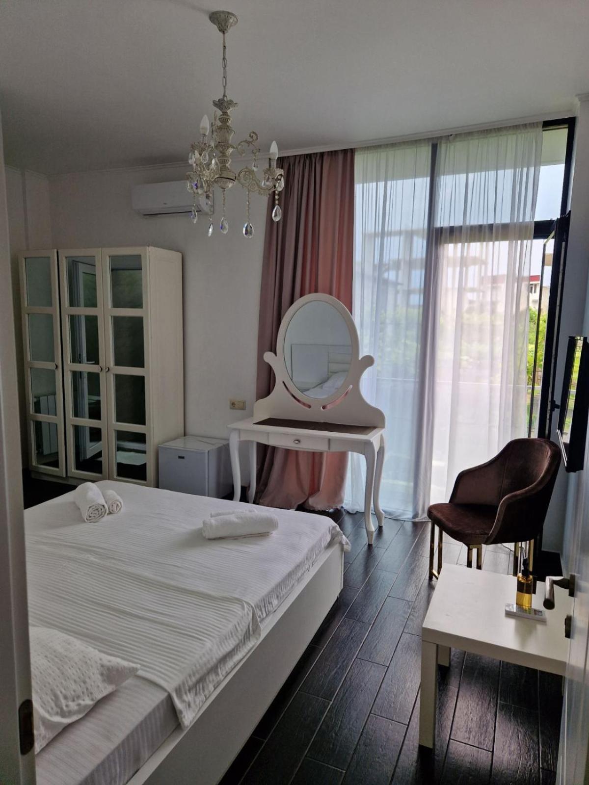 Отель New House Кобулети Экстерьер фото