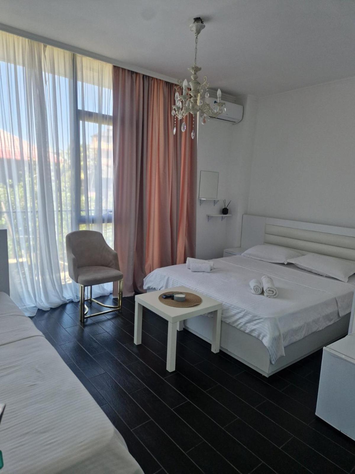 Отель New House Кобулети Экстерьер фото